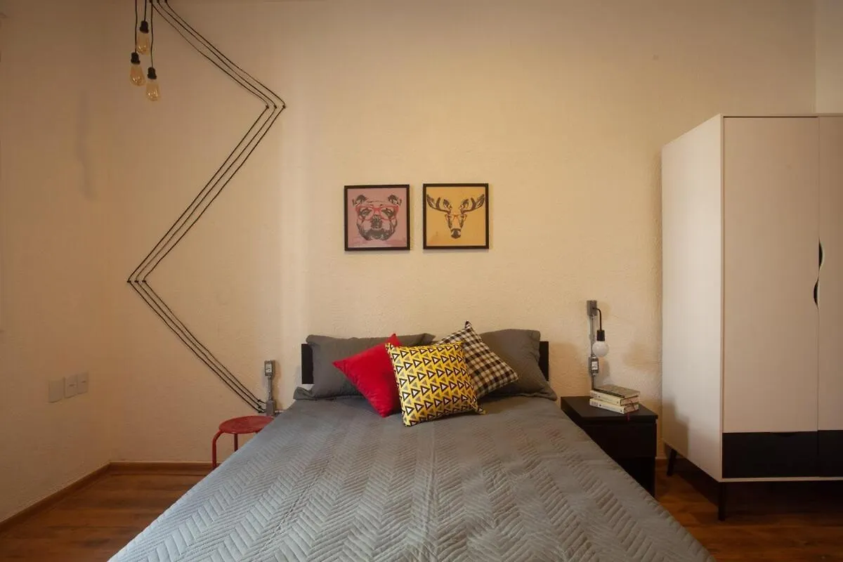 Apartament 2 Dorm Em Um Predio Charmoso Da Decada De 1950 São Paulo 0*,
