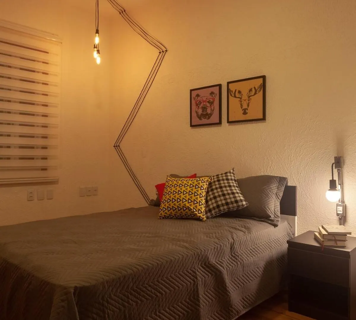 Apartament 2 Dorm Em Um Predio Charmoso Da Decada De 1950 São Paulo